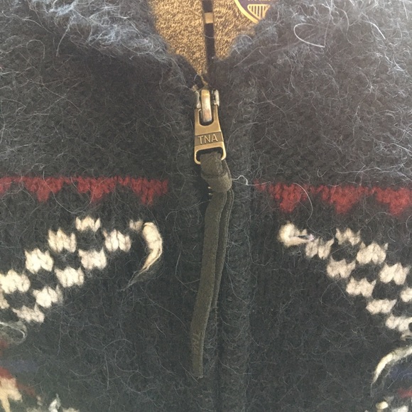Aritzia TNA sea to sky zipper cardigan - Picture 3 of 6